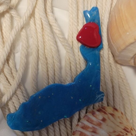 Magnetic - Picture 6 of 6